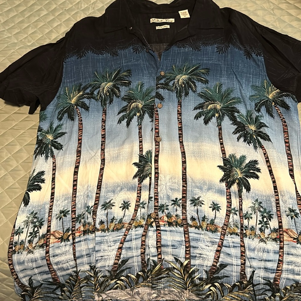 Men’s button down tropical print